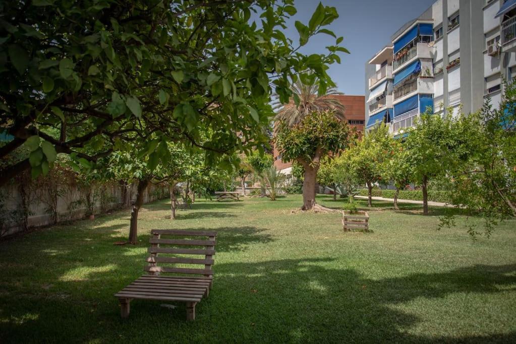 Piso Con Jardin Apartment Malaga Luaran gambar