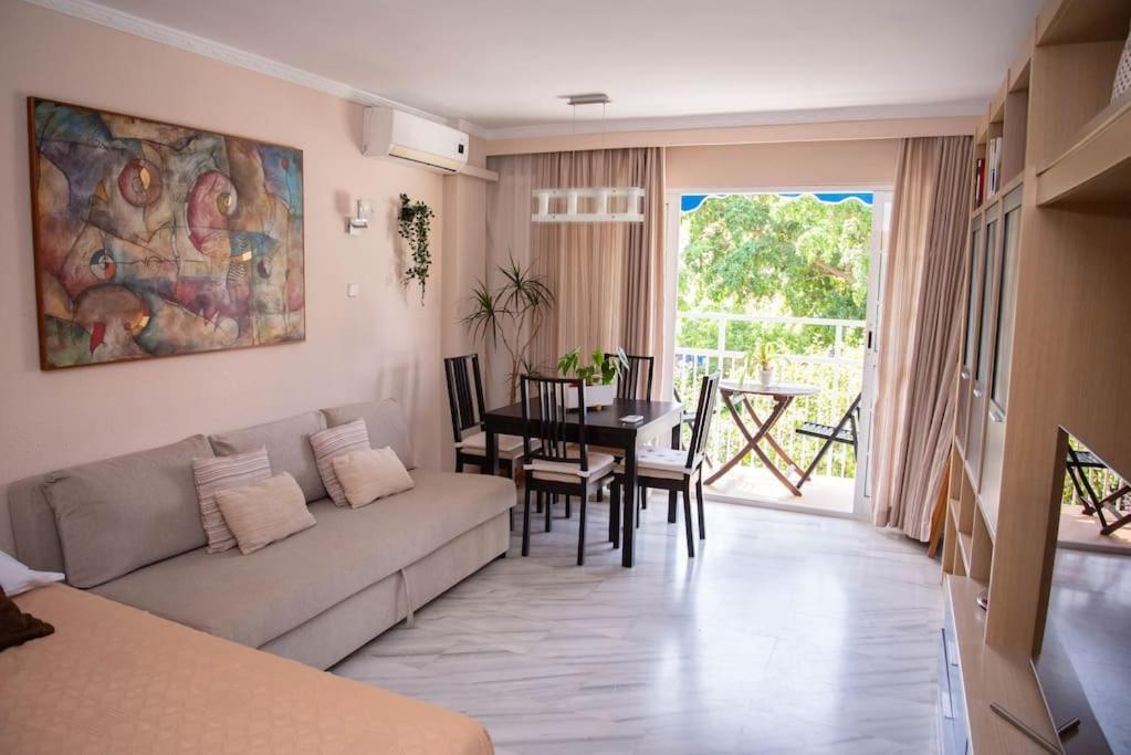 Piso Con Jardin Apartment Malaga Luaran gambar