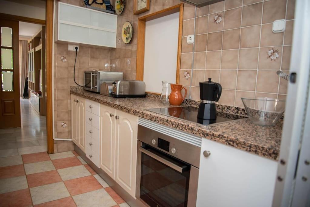 Piso Con Jardin Apartment Malaga Luaran gambar