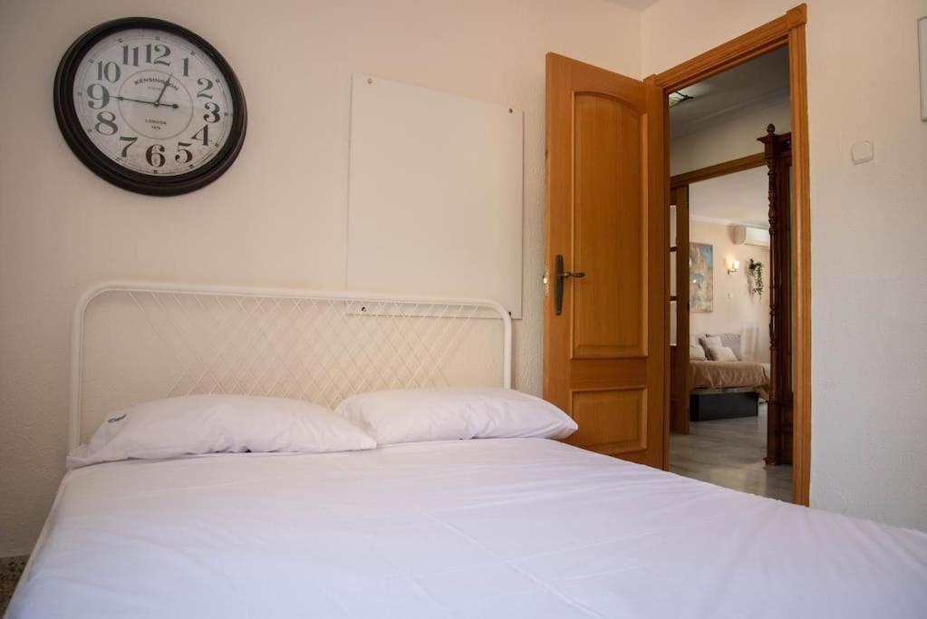 Piso Con Jardin Apartment Malaga Luaran gambar